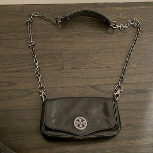 Tory Burch black shiny leather bag with chain